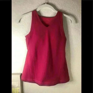 Lululemon hot pink tank with shelf bra sz 6